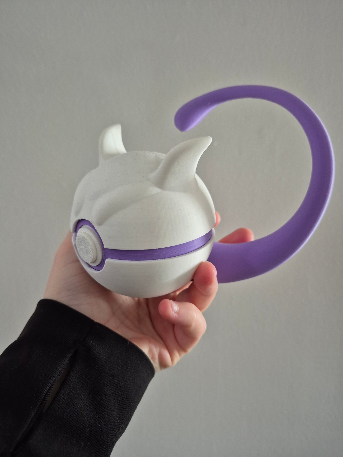 Mewtwo Poke Ball