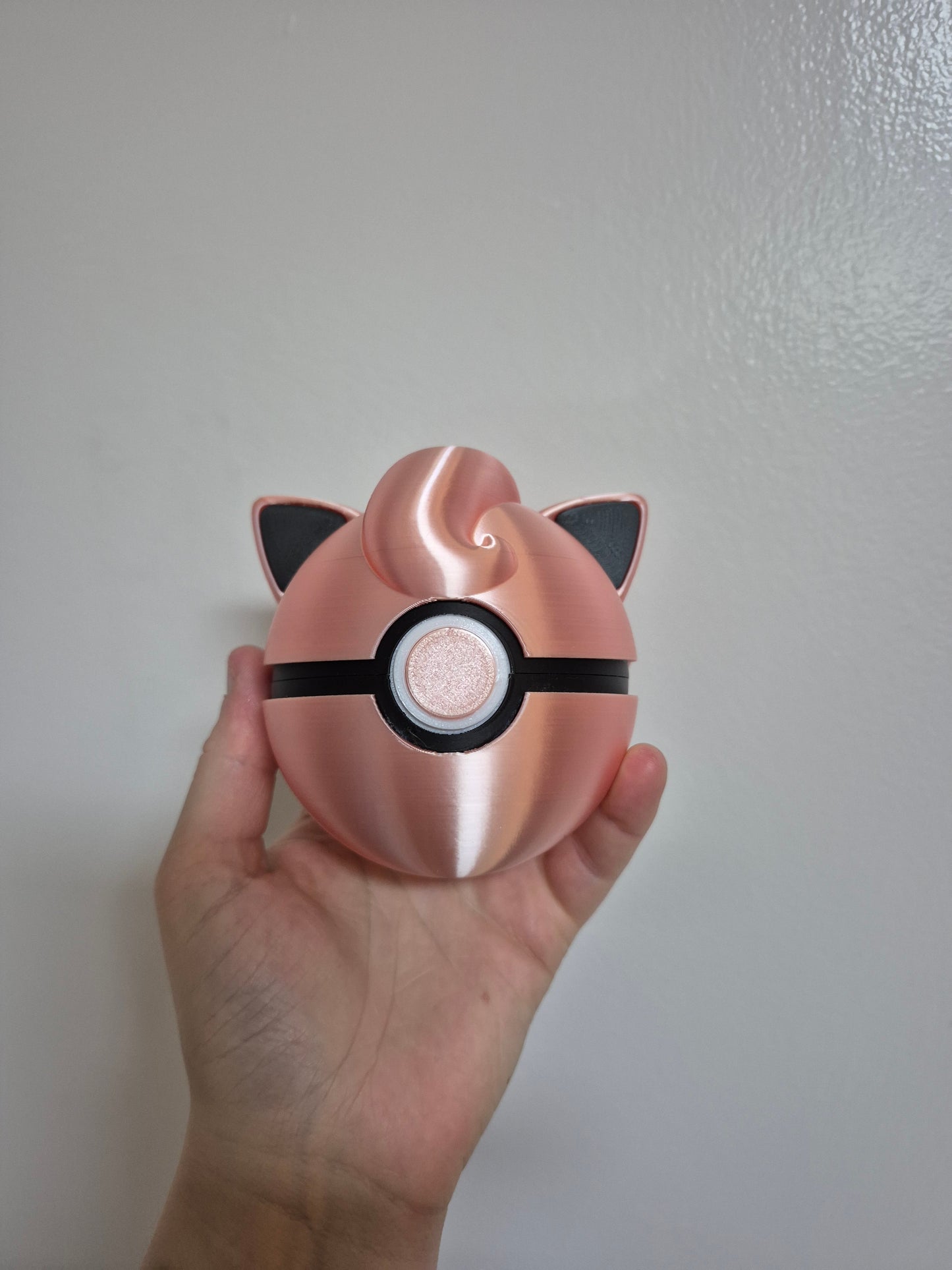 Jigglypuff Poke Ball