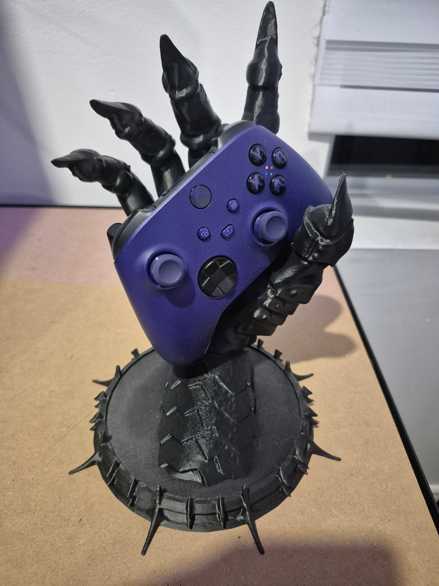Sauron Controller Holder Hand