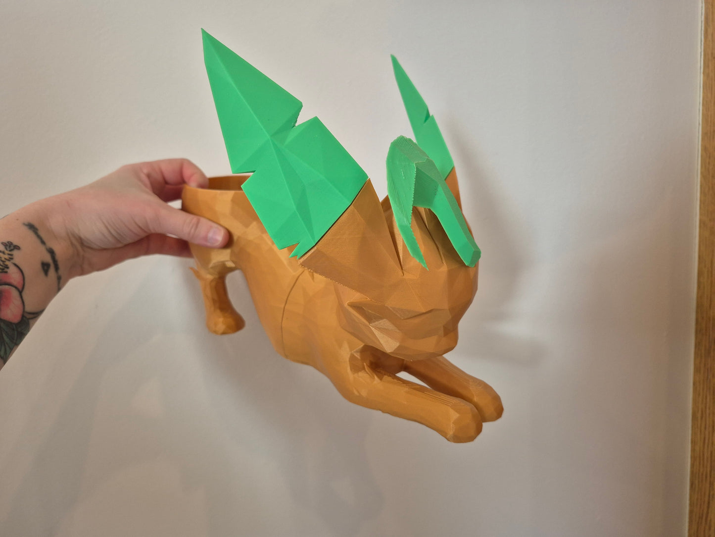 Leafeon Planter