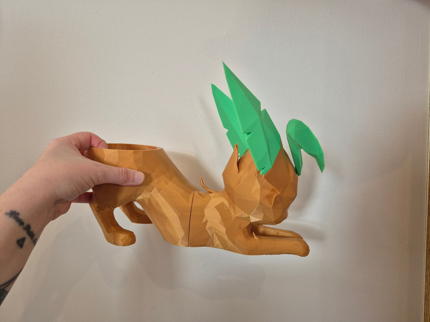 Leafeon Planter