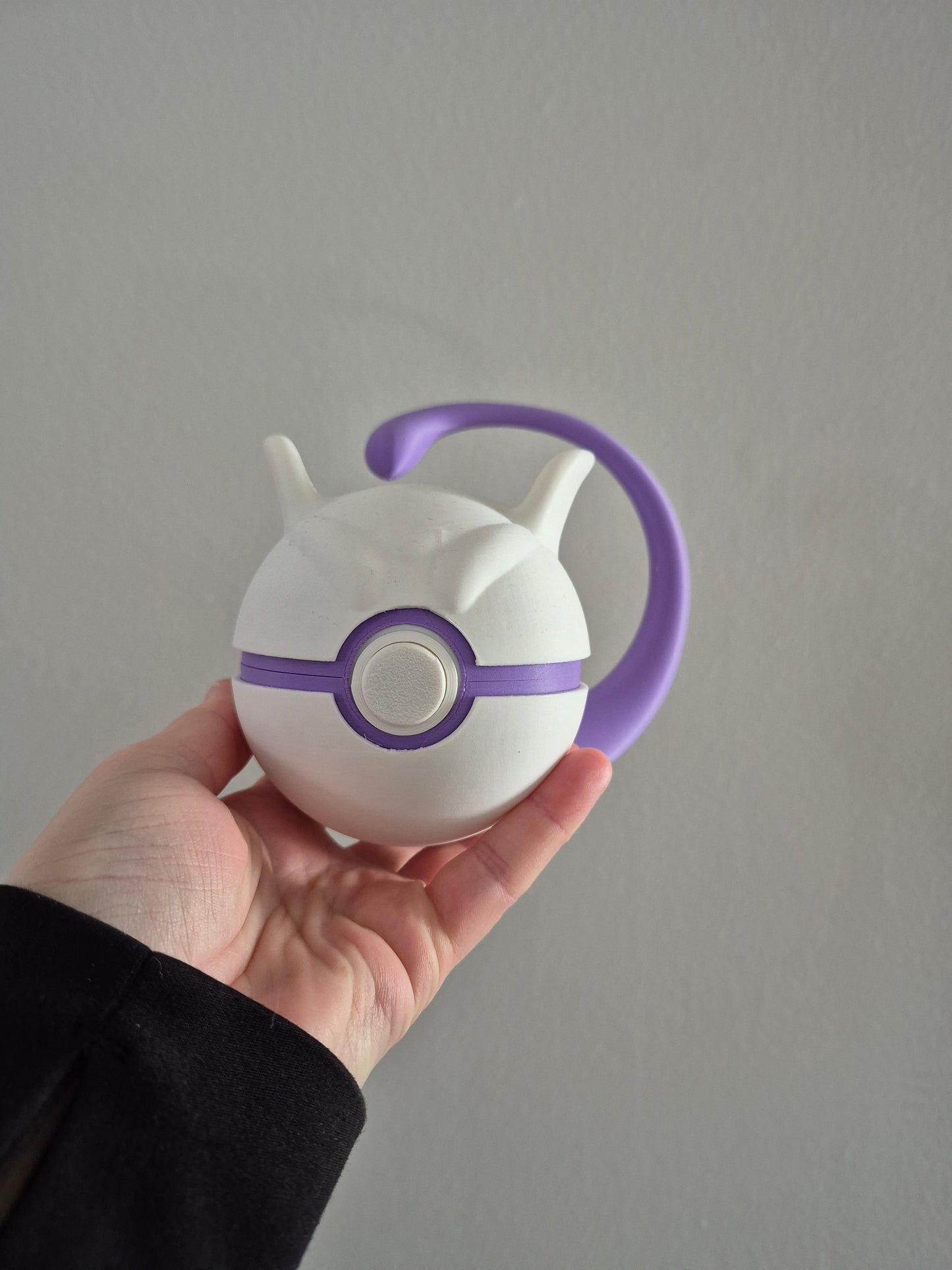 Mewtwo Poke Ball