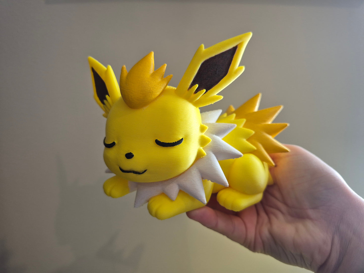 Sleeping Eeveelution & Pokemon Figures
