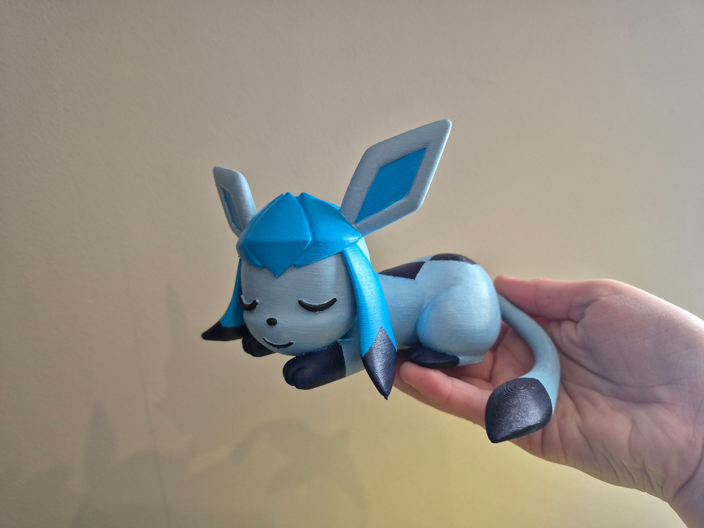 Sleeping Eeveelution & Pokemon Figures