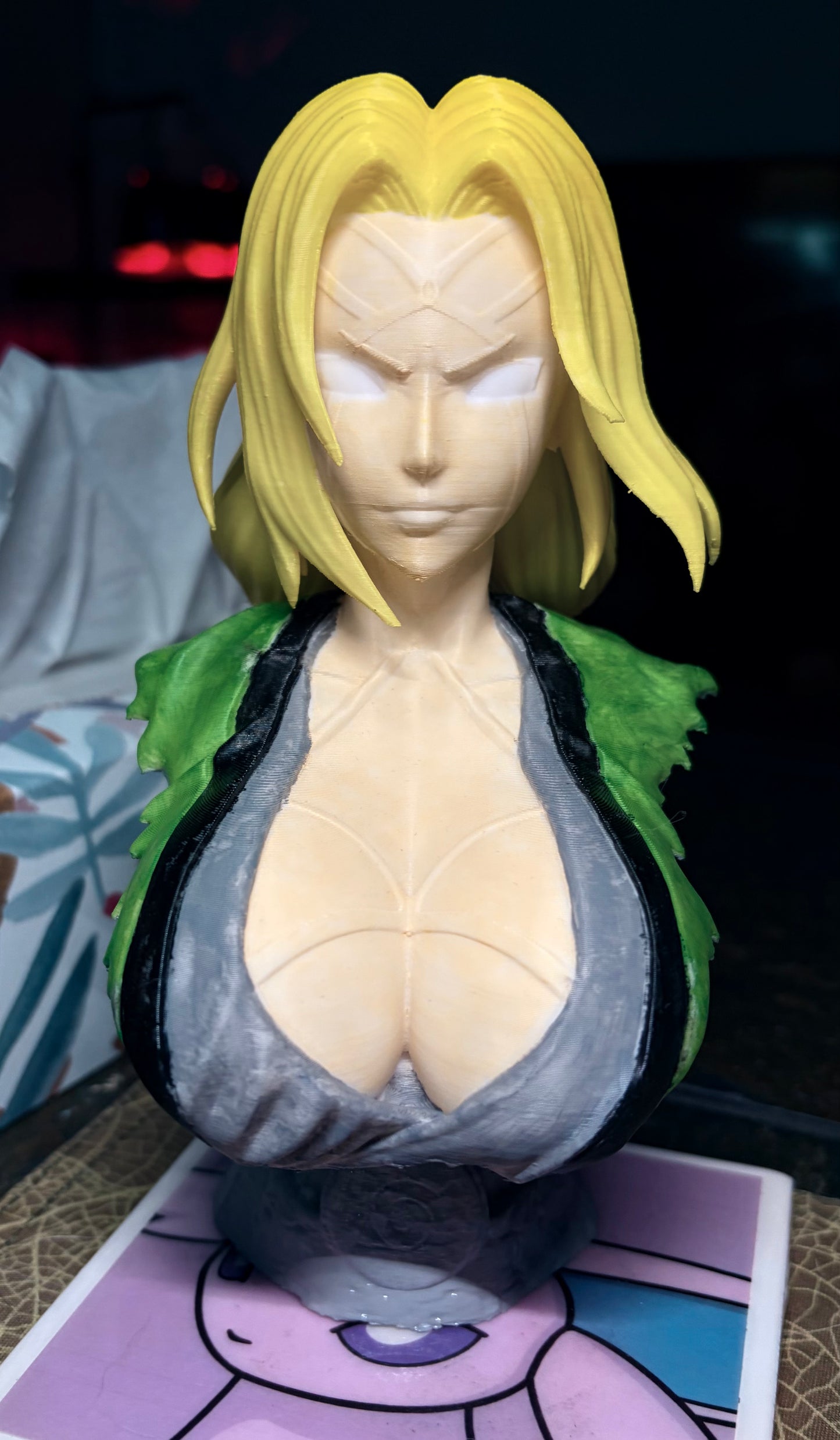 Tsunade: Naruto Character Statue