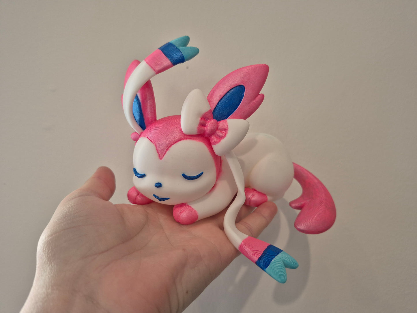 Sleeping Eeveelution & Pokemon Figures