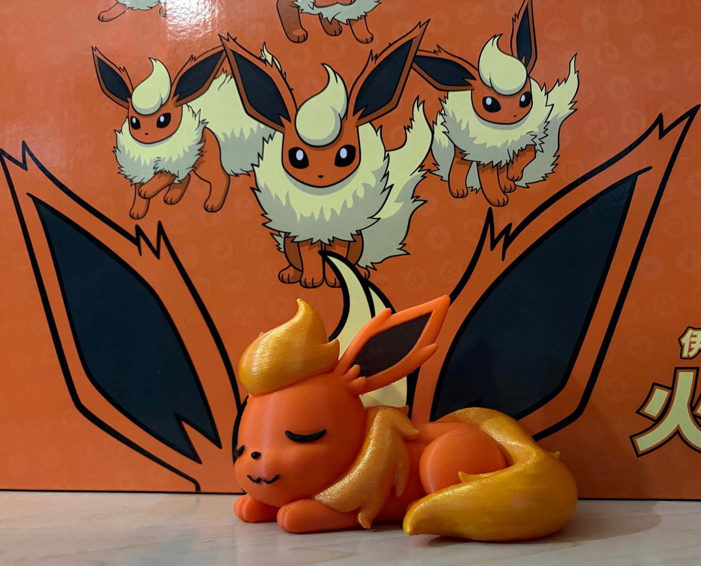 Sleeping Eeveelution & Pokemon Figures