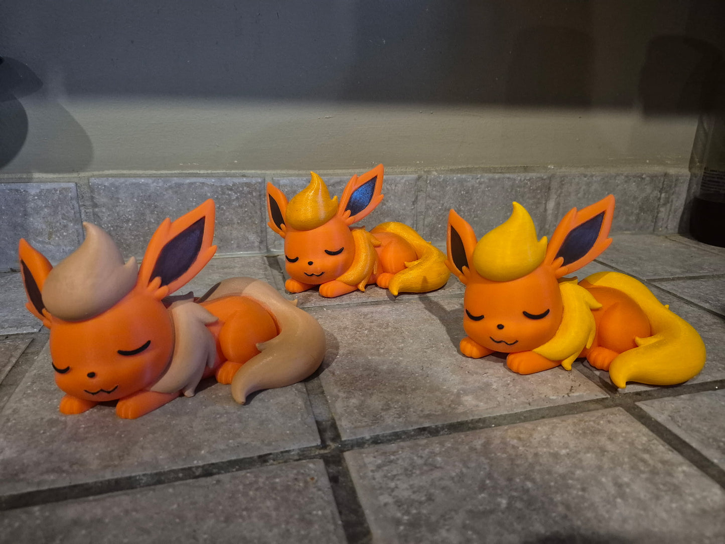 Sleeping Eeveelution & Pokemon Figures